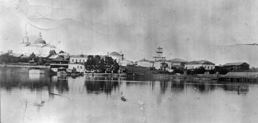 Общий вид на центр поселка Режевской завод. Фото нач. XX века